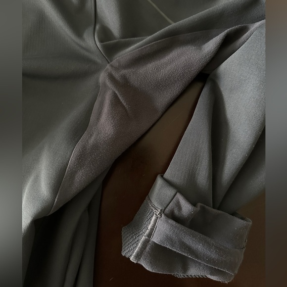 Lululemon Fleece Back Soft Shell Jacket Small Gray - Picture 9 of 9